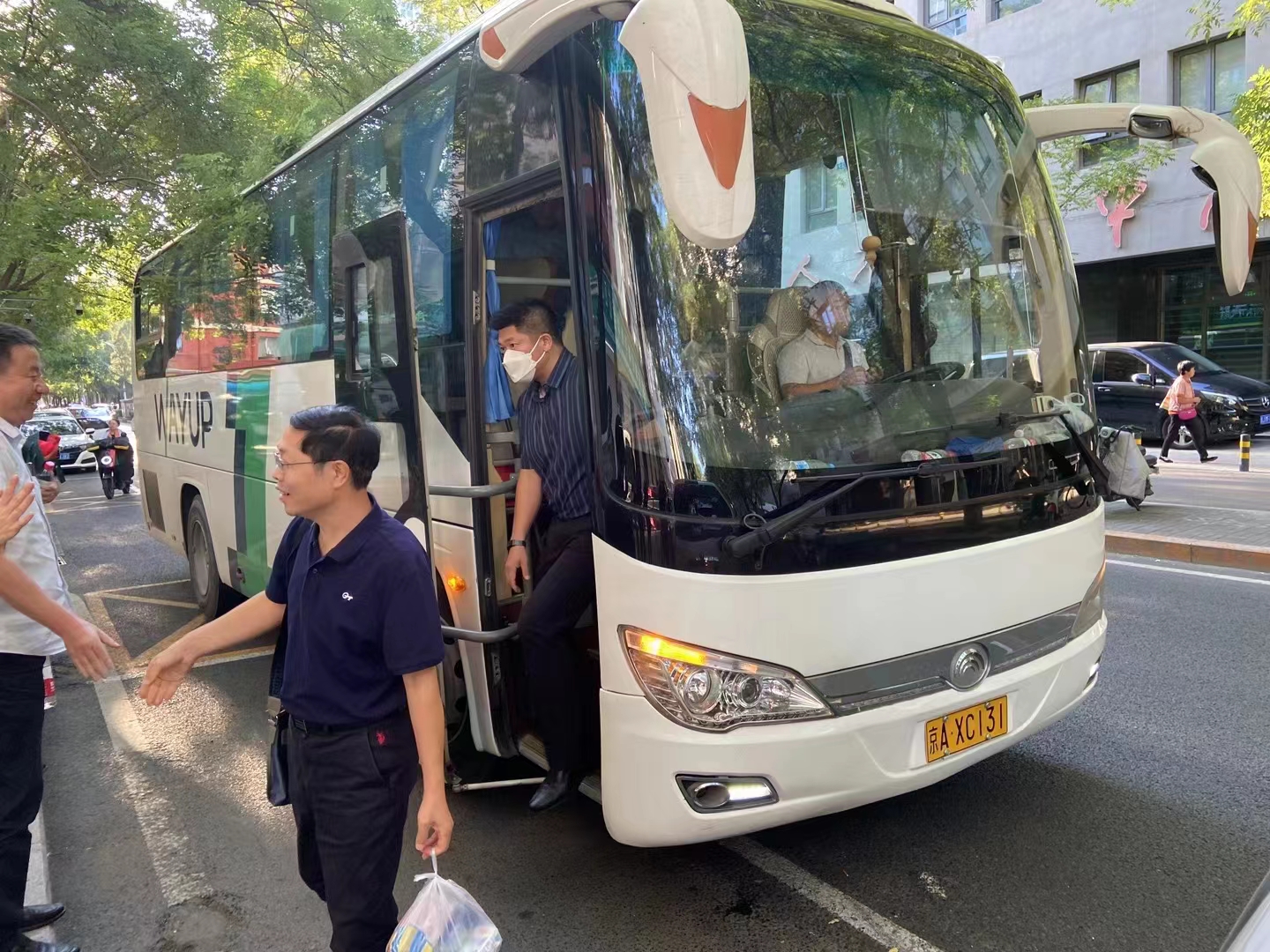北京包车旅游带司机